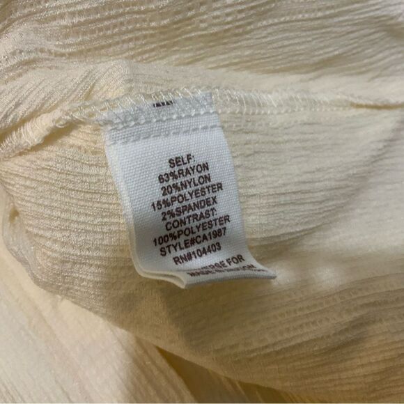 By the river Embroidered Blouse Top puff Sleeve NWT - Picture 9 of 10